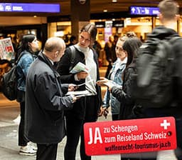 Flyern: Ja zum Waffenrecht und Schengen/ Dublin