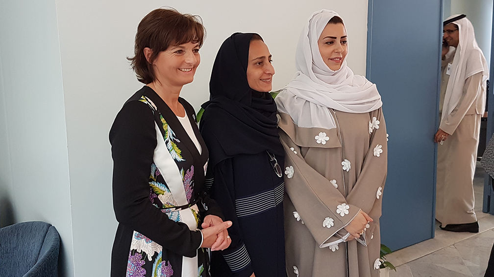S-GE-Präsidentin Ruth Metzler trifft in Jeddah auf zwei saudische Geschäftsfrauen