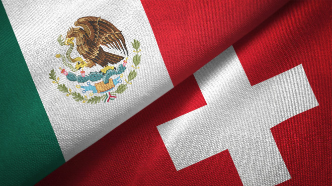 Flaggen von Mexiko und der Schweiz