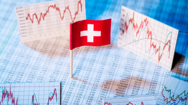 Schweizer Fahne Zwischen Aktienkursen
