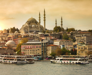 Vue d'Istanbul avec Sainte-Sophie depuis le Bosphore