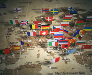 Landkarte Europas mit Fahnen